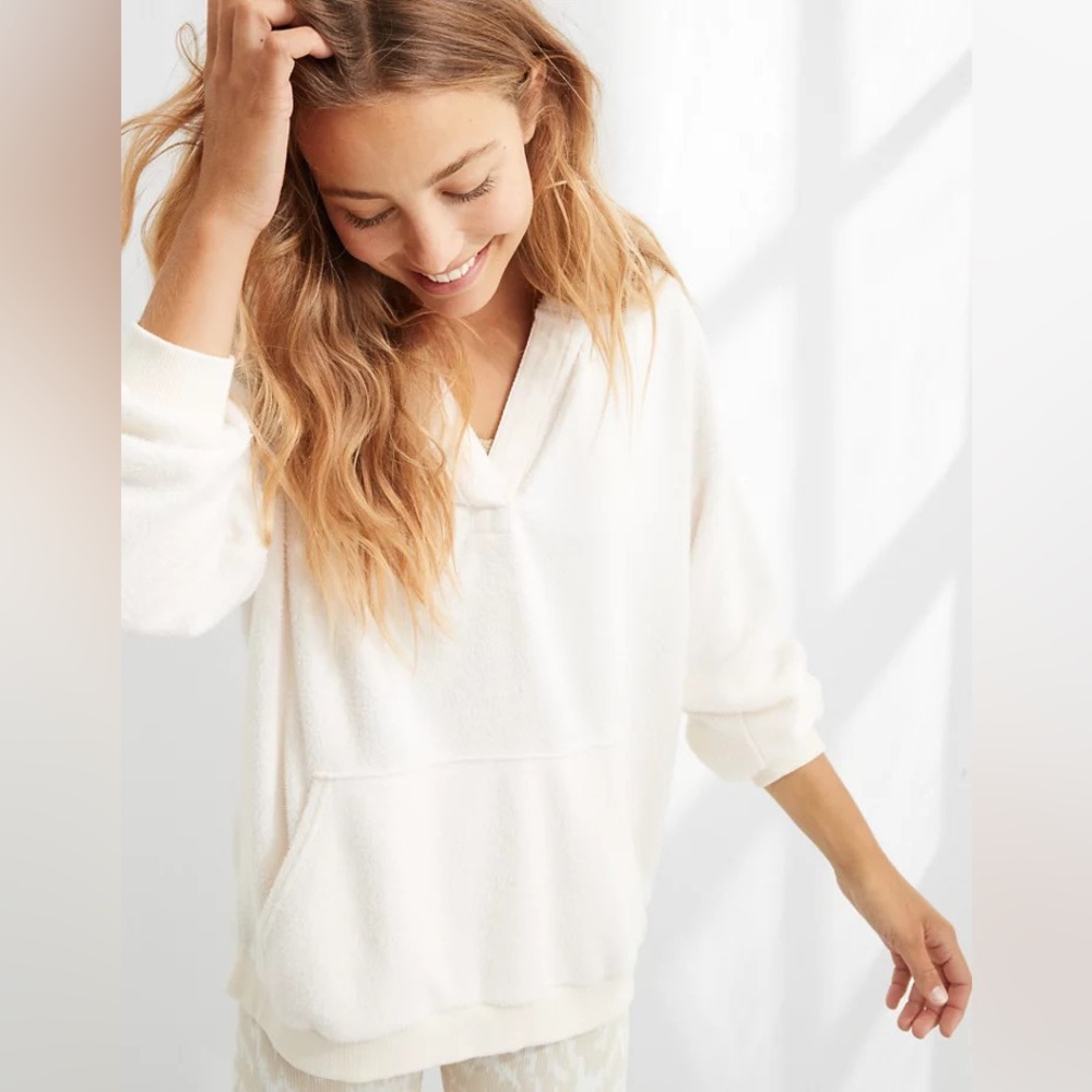 Aerie Snowed In fleece hoodie. Women’s size XS. Oversized fit. Loungewear